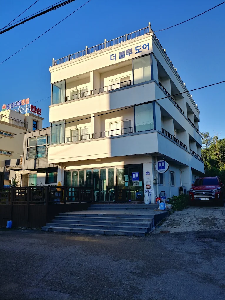 Blue Door Hostel