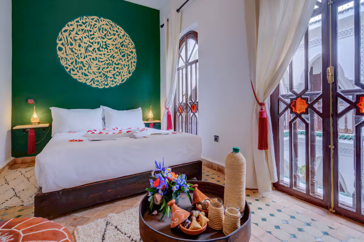 Discover Riad Ekla Boutique Hotel in Marrakesh’s medina pool, terrace, authentic riad charm & central location steps from Jemaa el-Fna. Book now.